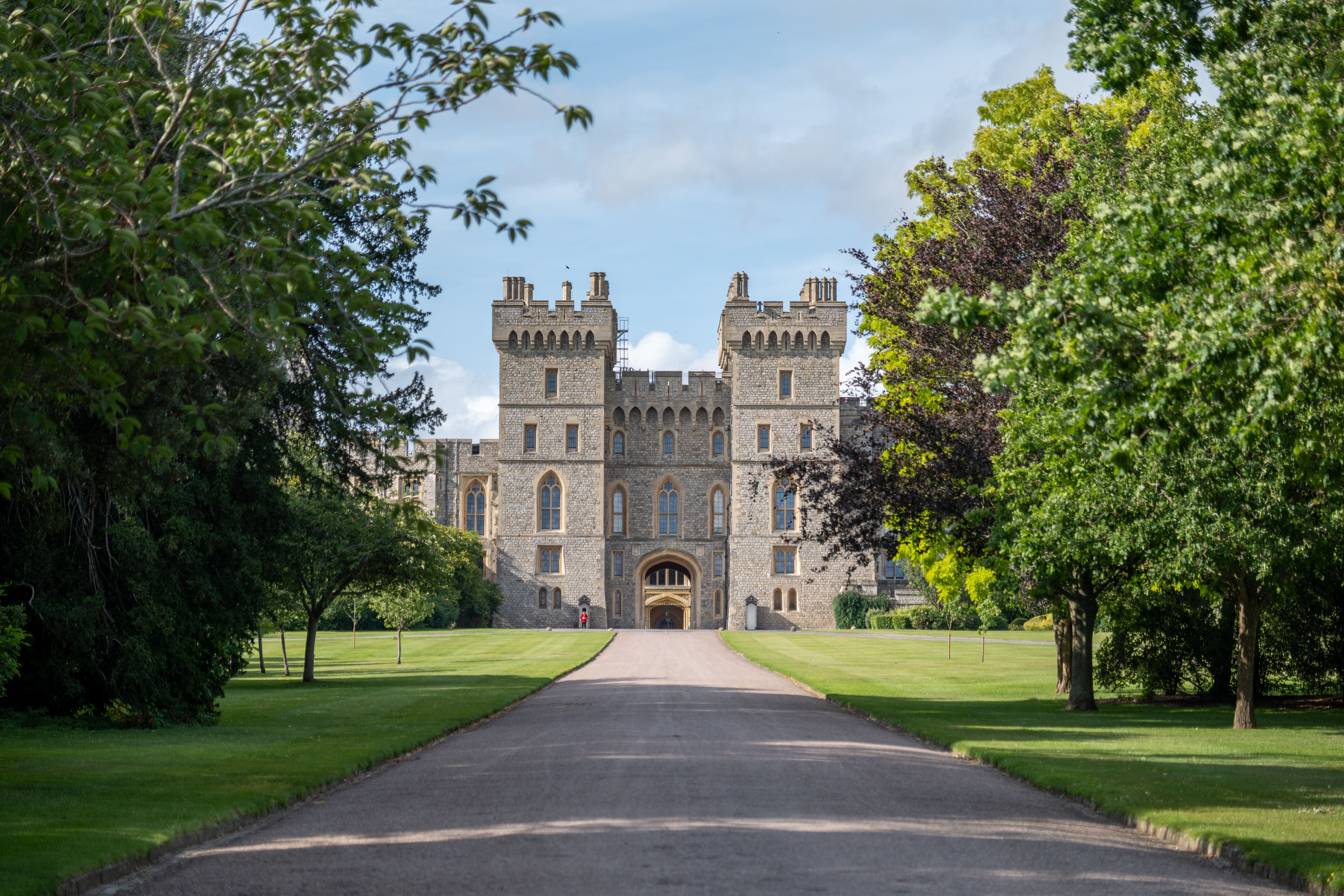 Foto de stock gratuita sobre arboles, callejón, castillo de windsor ...