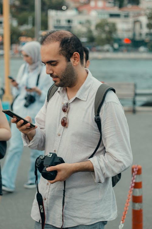 Gratis stockfoto met backpack, camera, elektronica