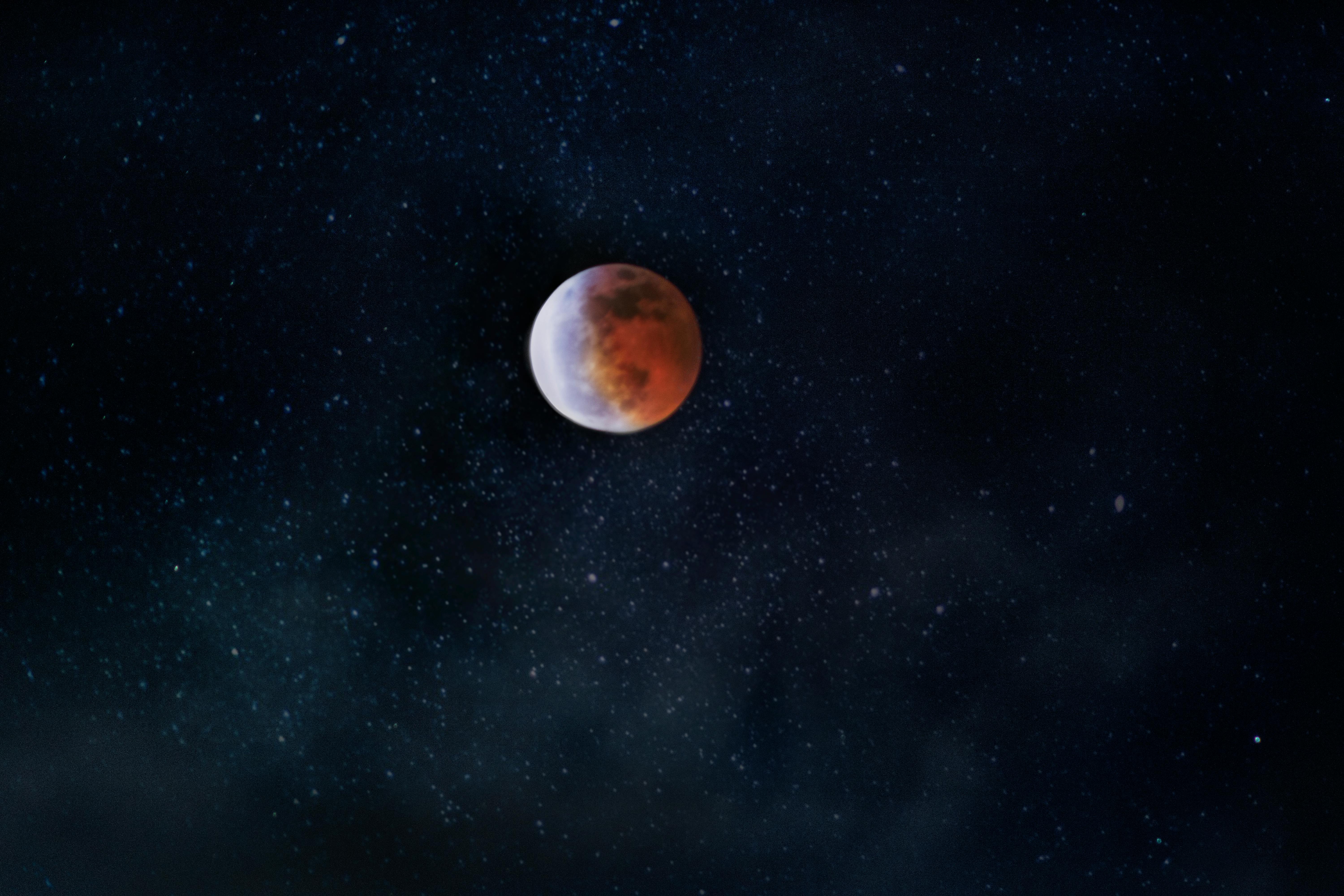 Foto profissional gratuita de eclipse, estrelas, lua