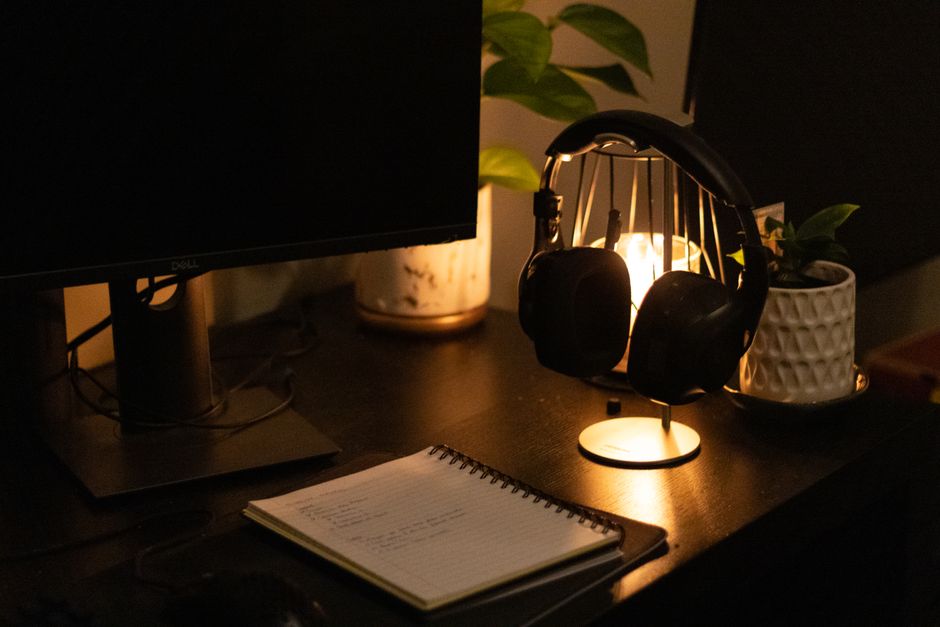 focus timer and notebook cozy home lifestyle photo 1
