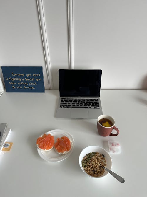 Breakfast in Front of a Laptop