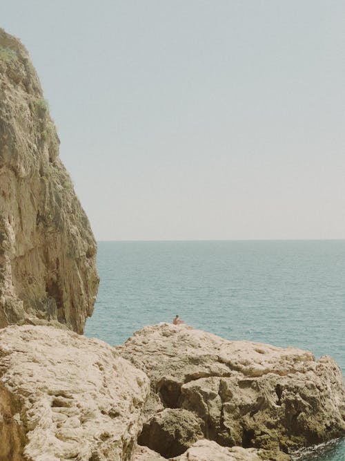 Foto d'estoc gratuïta de Costa, formació rocosa, horitzó