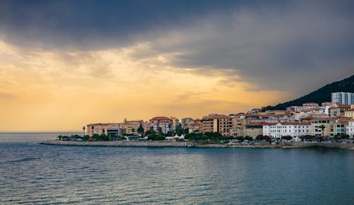 Immagine gratuita di cielo, cittadina, edifici