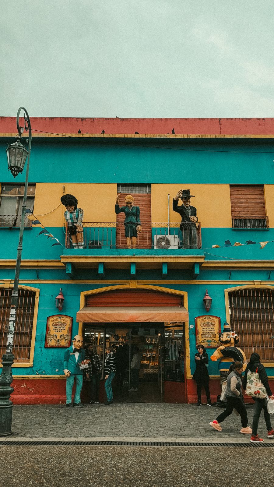 Ruas e fachadas coloridas de Buenos Aires