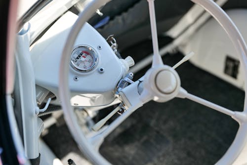 Безкоштовне стокове фото на тему «білий, вид зверху, рульове колесо»