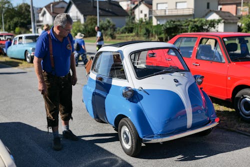 Foto profissional grátis de antigo, automobilístico, automóveis