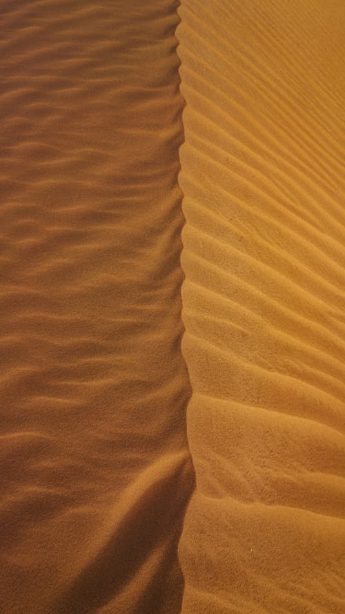 Gratis lagerfoto af bakke, droneoptagelse, gold