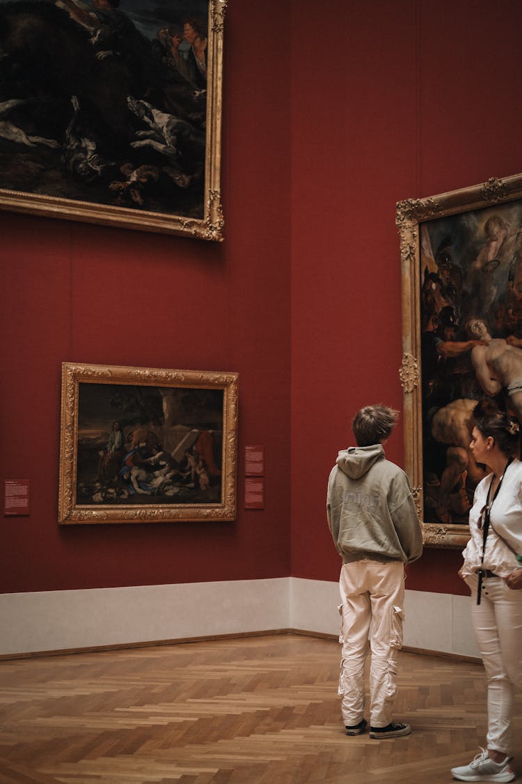 People In Art Museum