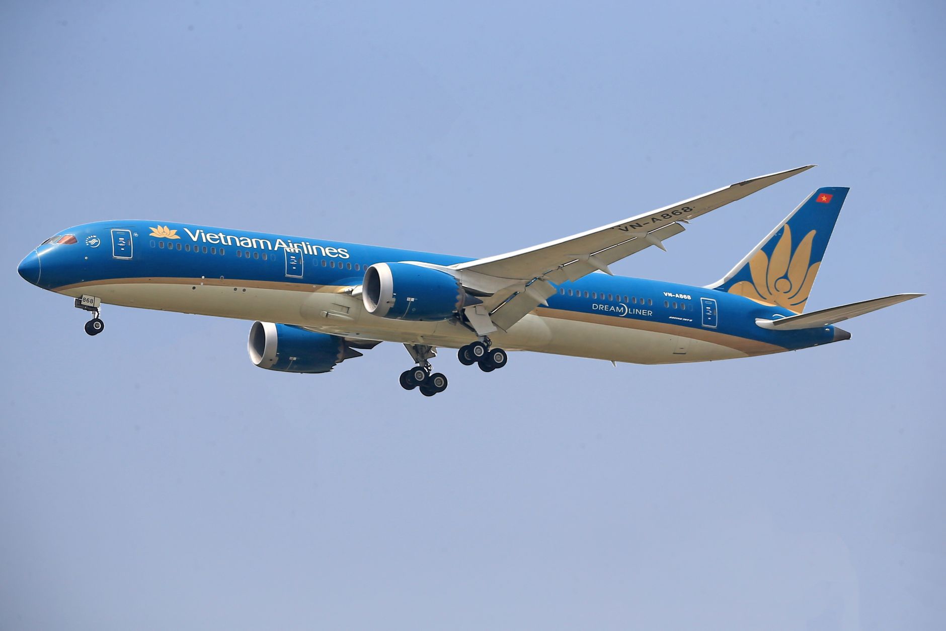 Image of an airplane taking off