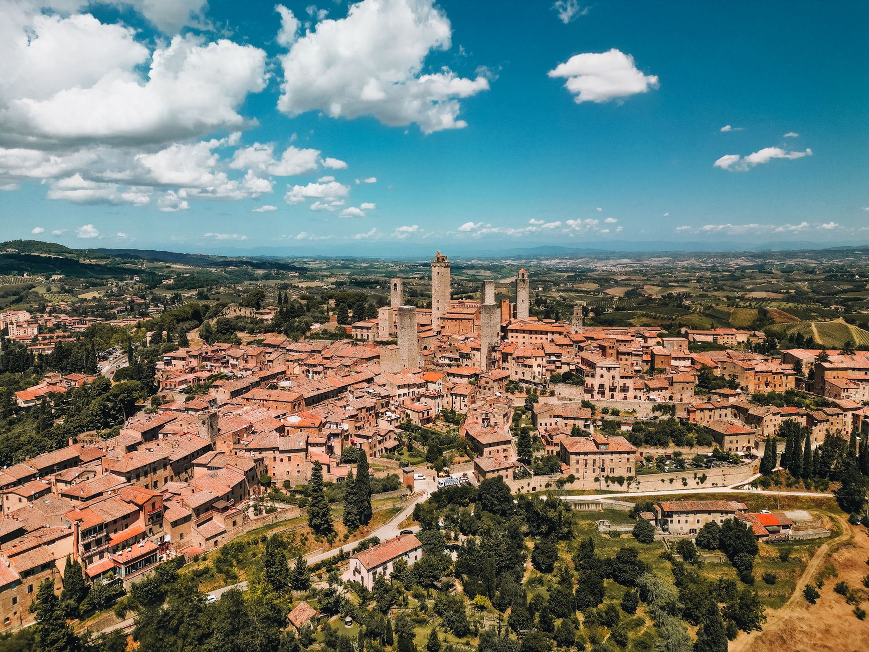 San Gimignano, Italia: Desa Menara 'Hidden Gem' yang Wajib Masuk Daftar Liburanmu!