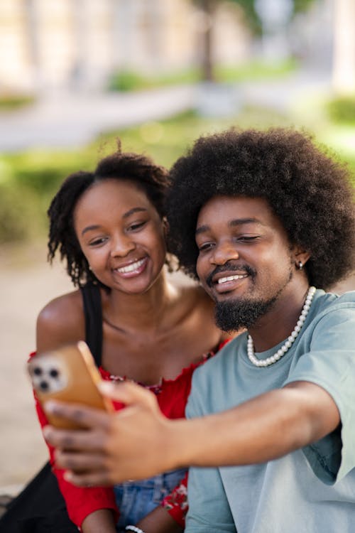 Foto d'estoc gratuïta de alegre, autofoto, dona