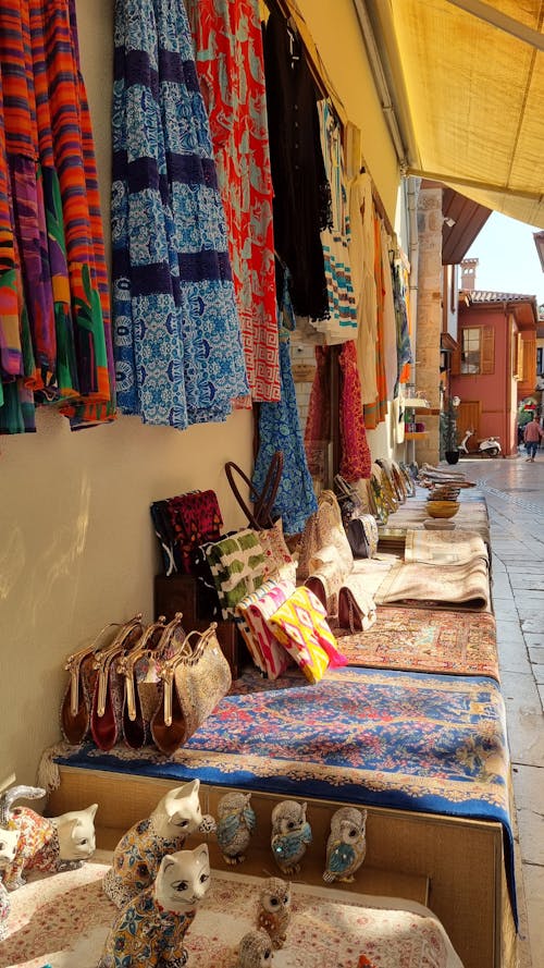 Foto d'estoc gratuïta de bazar, botiga, carrer