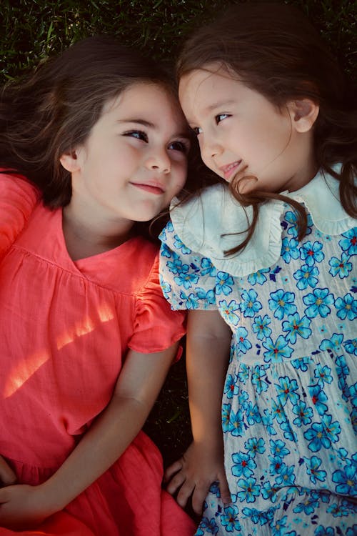 aile, bakmak, beraber içeren Ücretsiz stok fotoğraf