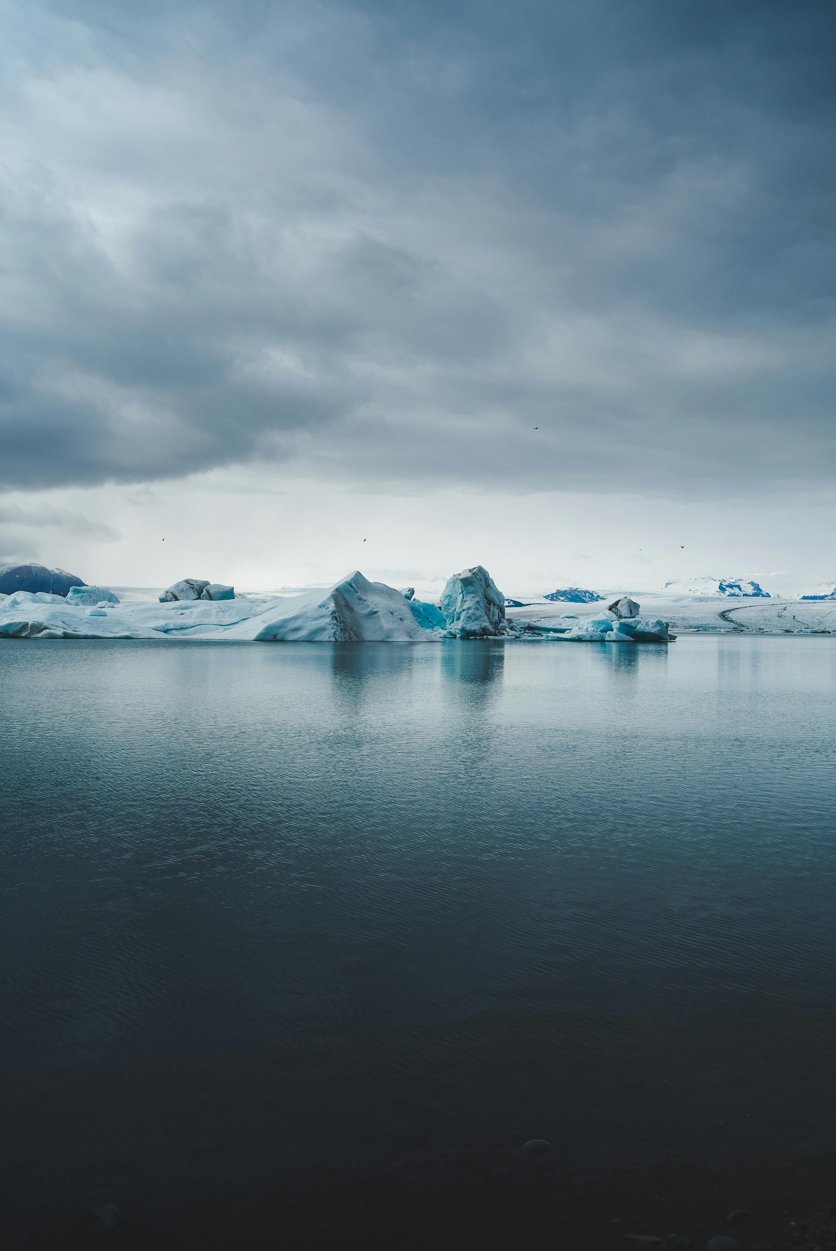 Arctic plains (Photo credit to Anders Jilden) [3000 x 1688] : r/wallpapers