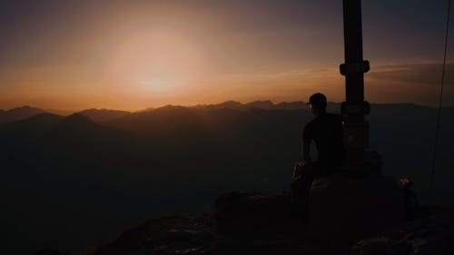 Foto profissional grátis de alpinista, alto, andarilho