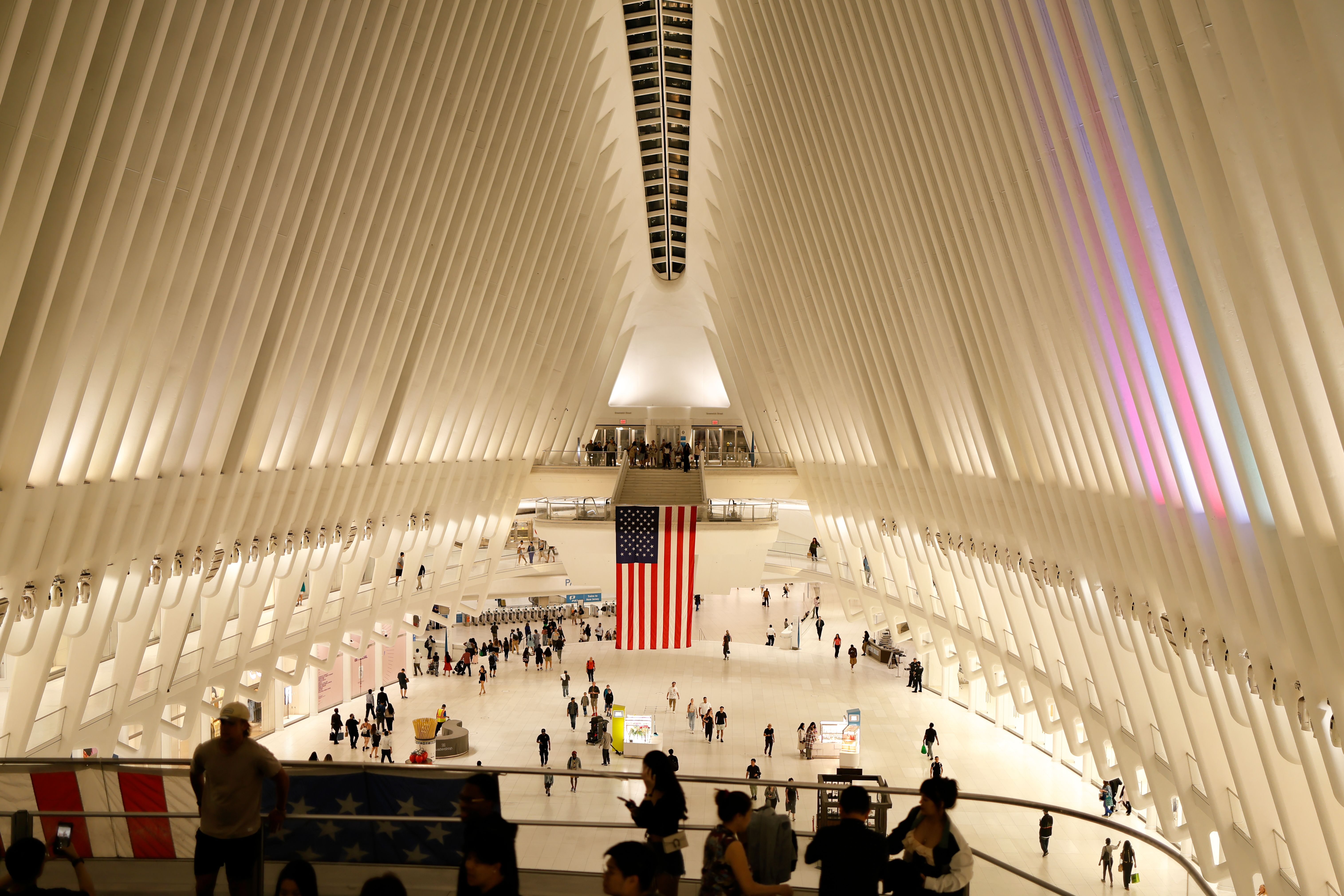 Wtc Path White Interior of World Trade Center Path Station in New York · Free ...