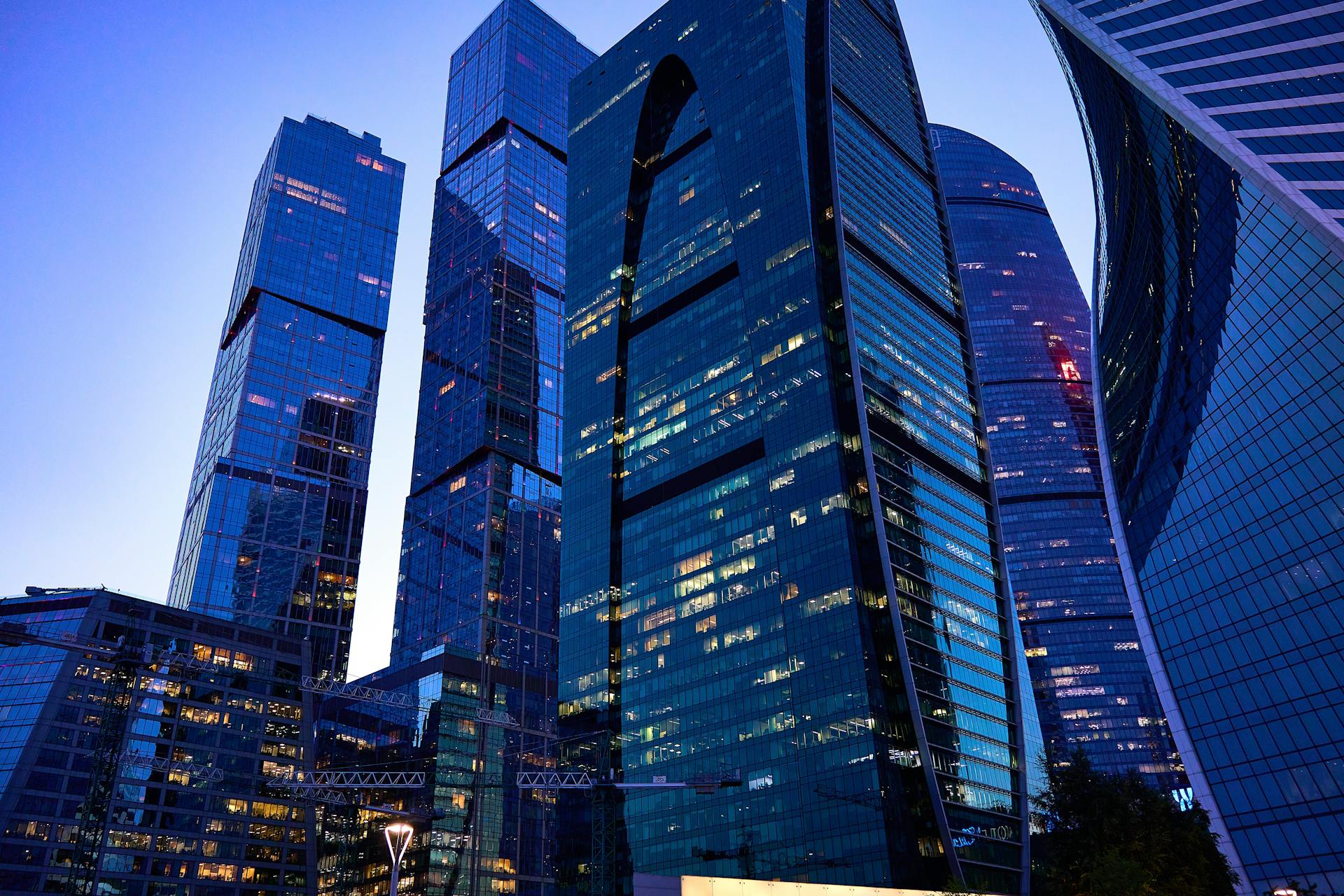 Imperia Tower between City of Capitals at Evolution Tower in Moscow International Business Center