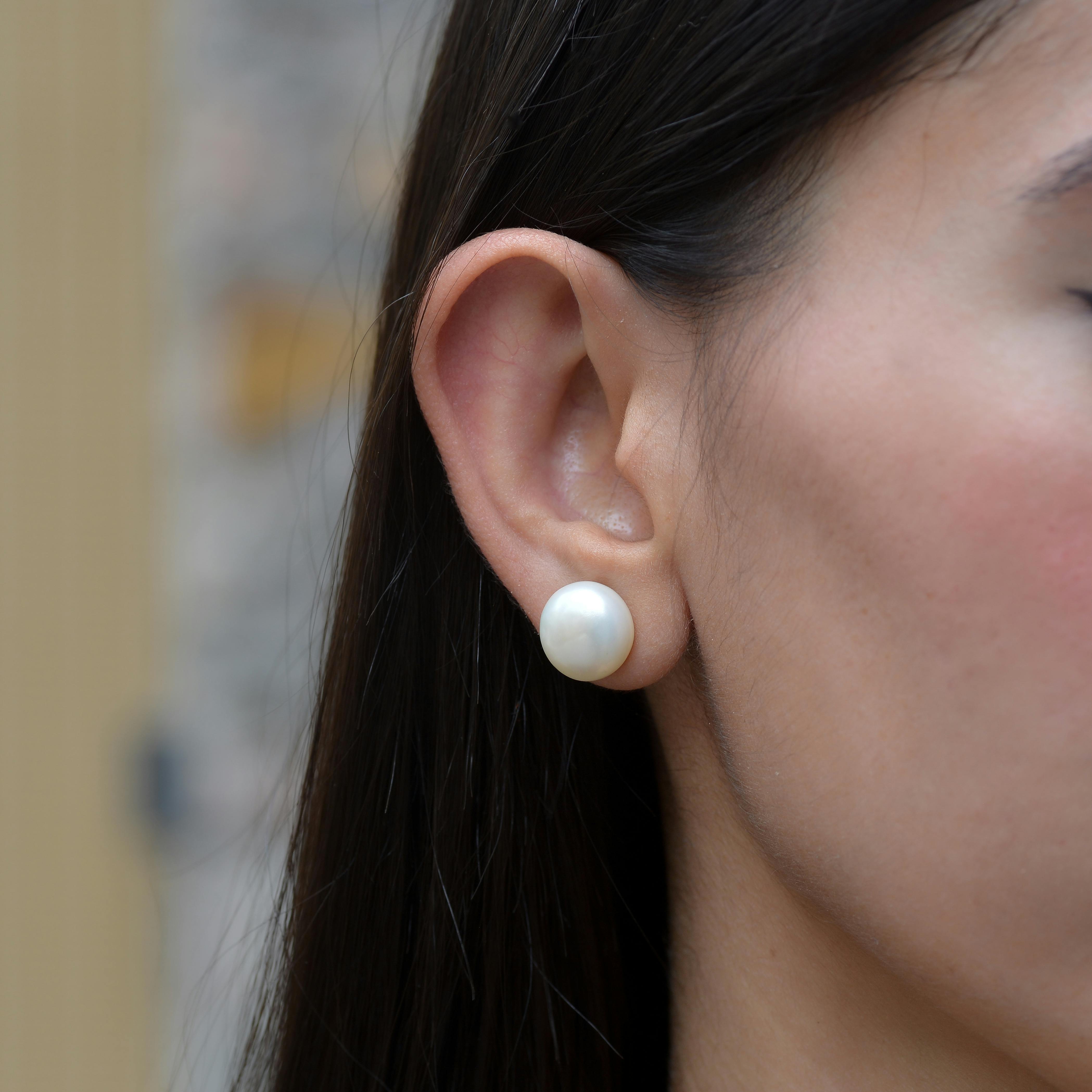 Extravagant large pearl earrings / ear clips S925 Silver - Shop  yixuan-handmade Earrings & Clip-ons - Pinkoi