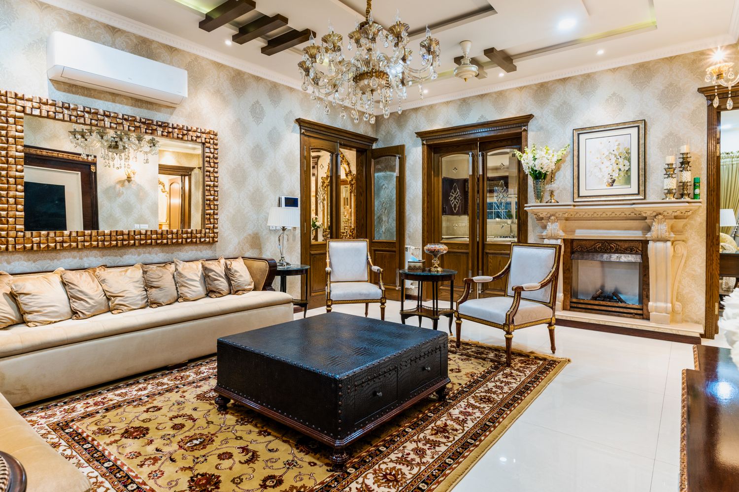 Luxurious living room interior