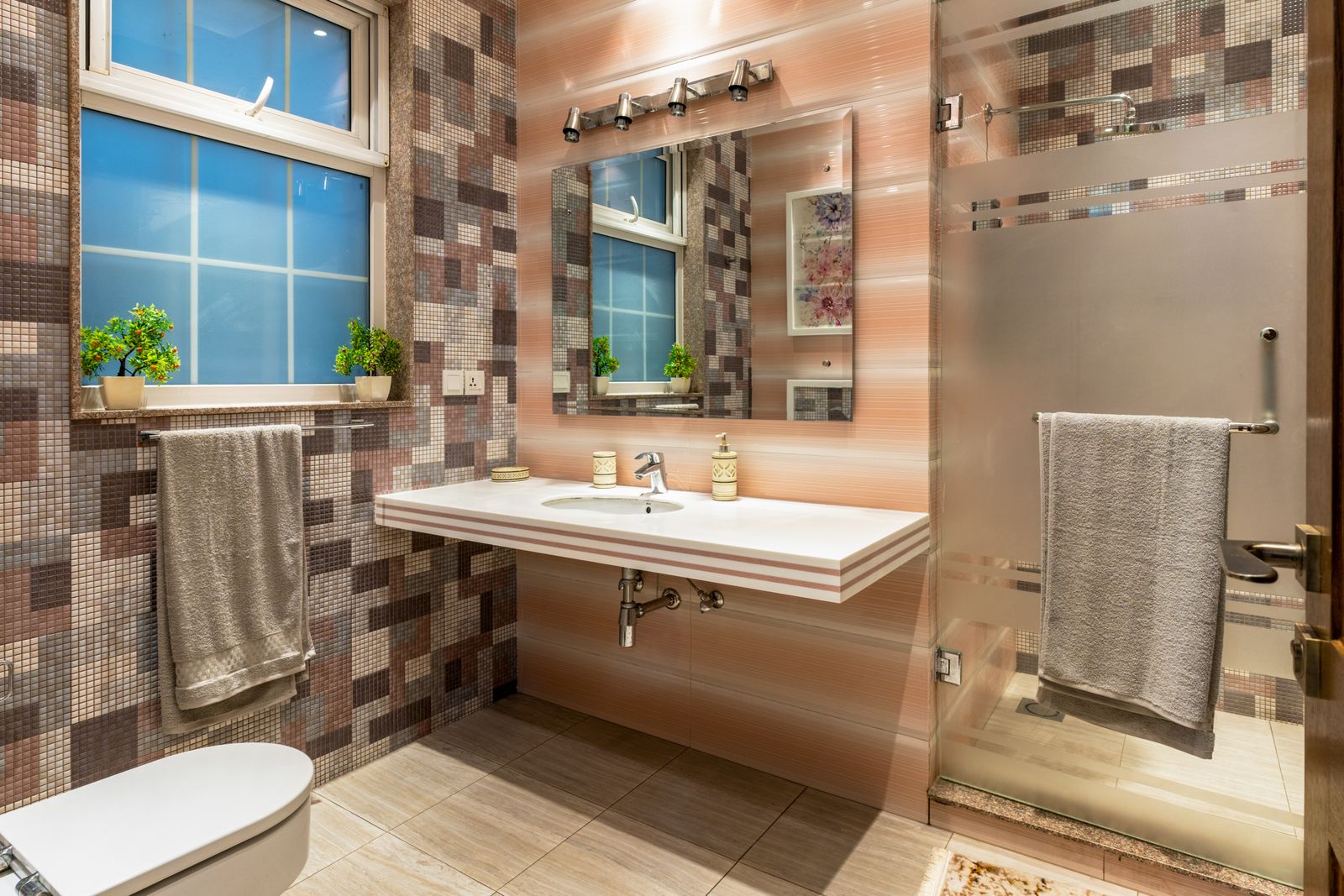 Feature wall with decorative mosaic tiling