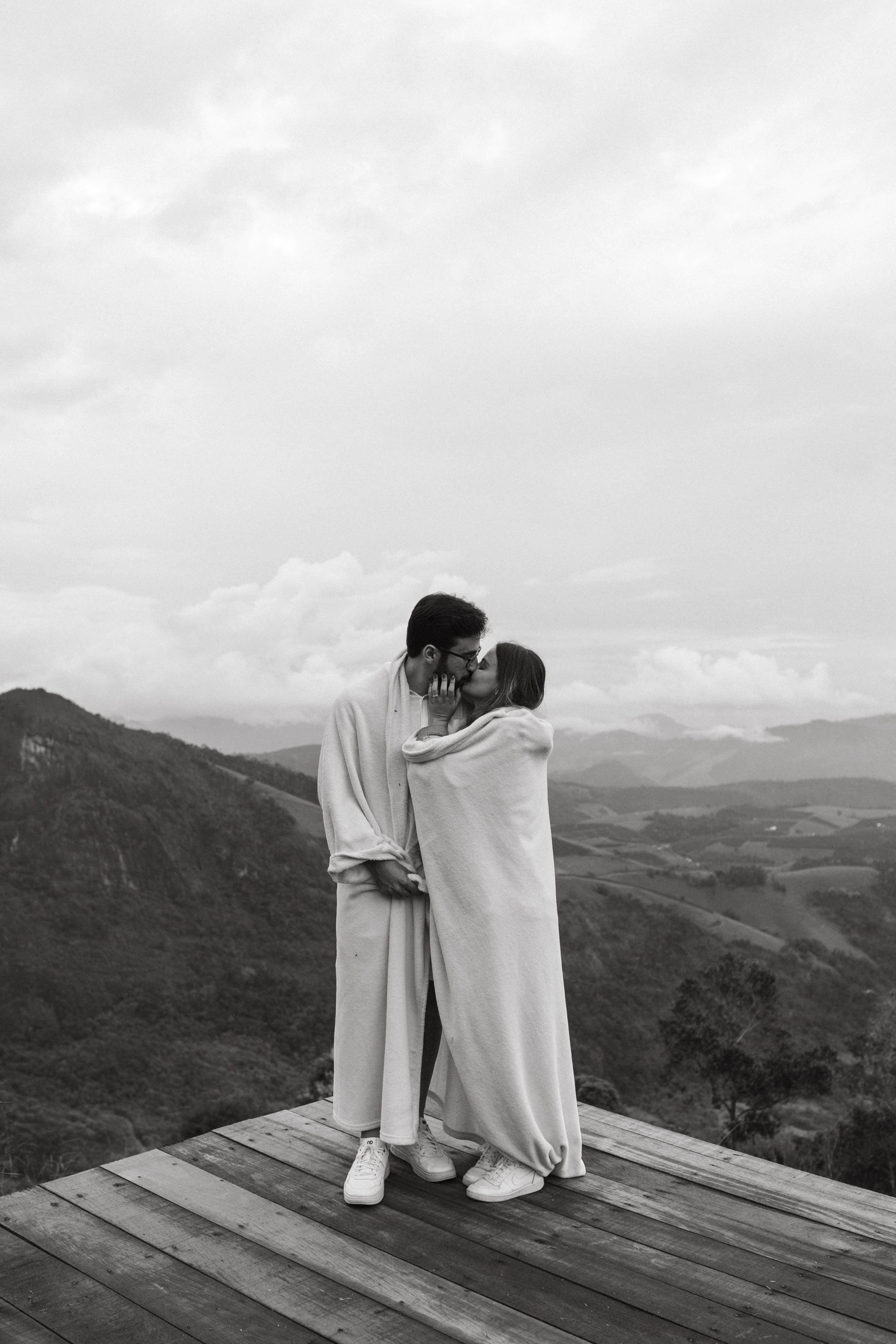 Couple Kissing While Man Hold Woman in the Air · Free Stock Photo
