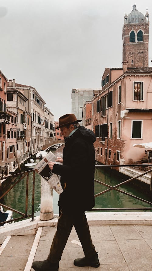 Man with Newspaper in Venice