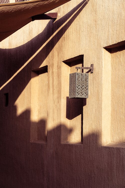 Foto d'estoc gratuïta de arquitectura, exterior d'un edifici, làmpada