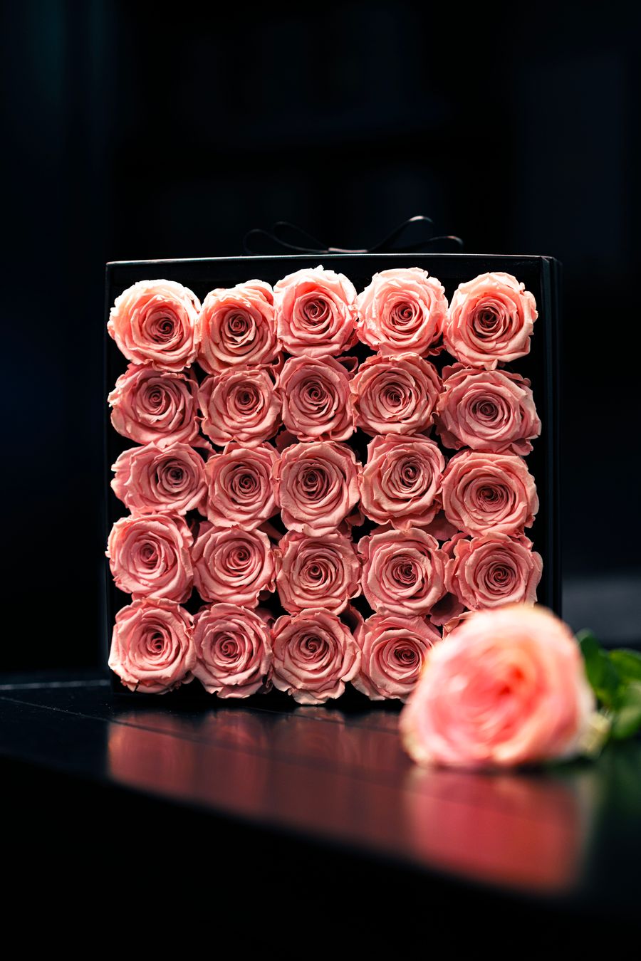 Preserved rose box in soft pink tones