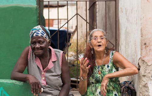 Fotos de stock gratuitas de amigas, ancianas, Cuba