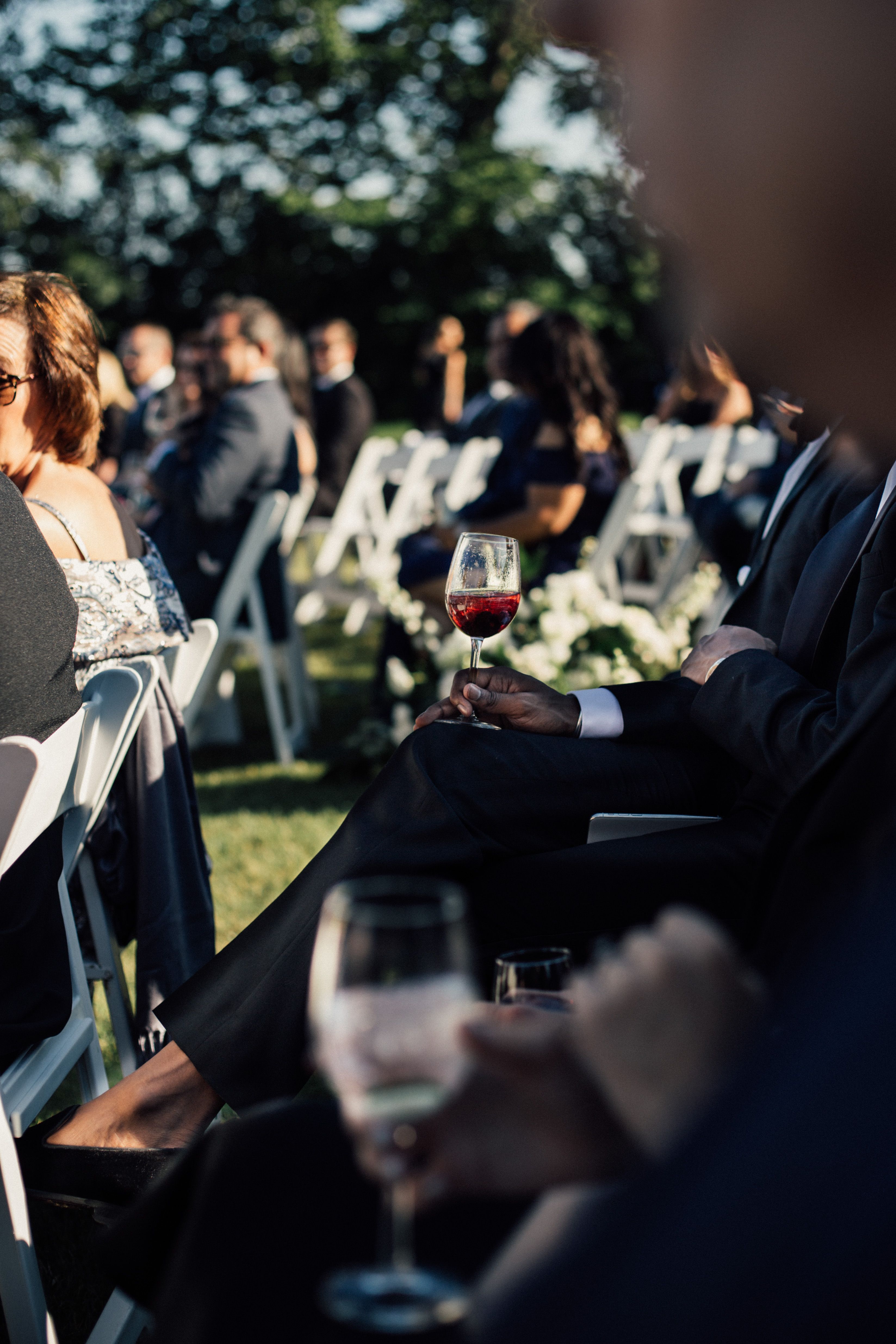 Wedding Photo Sharing Etiquette: A Simple Guide
