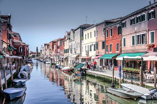 Fotos de stock gratuitas de agua, arquitectura urbana, canal