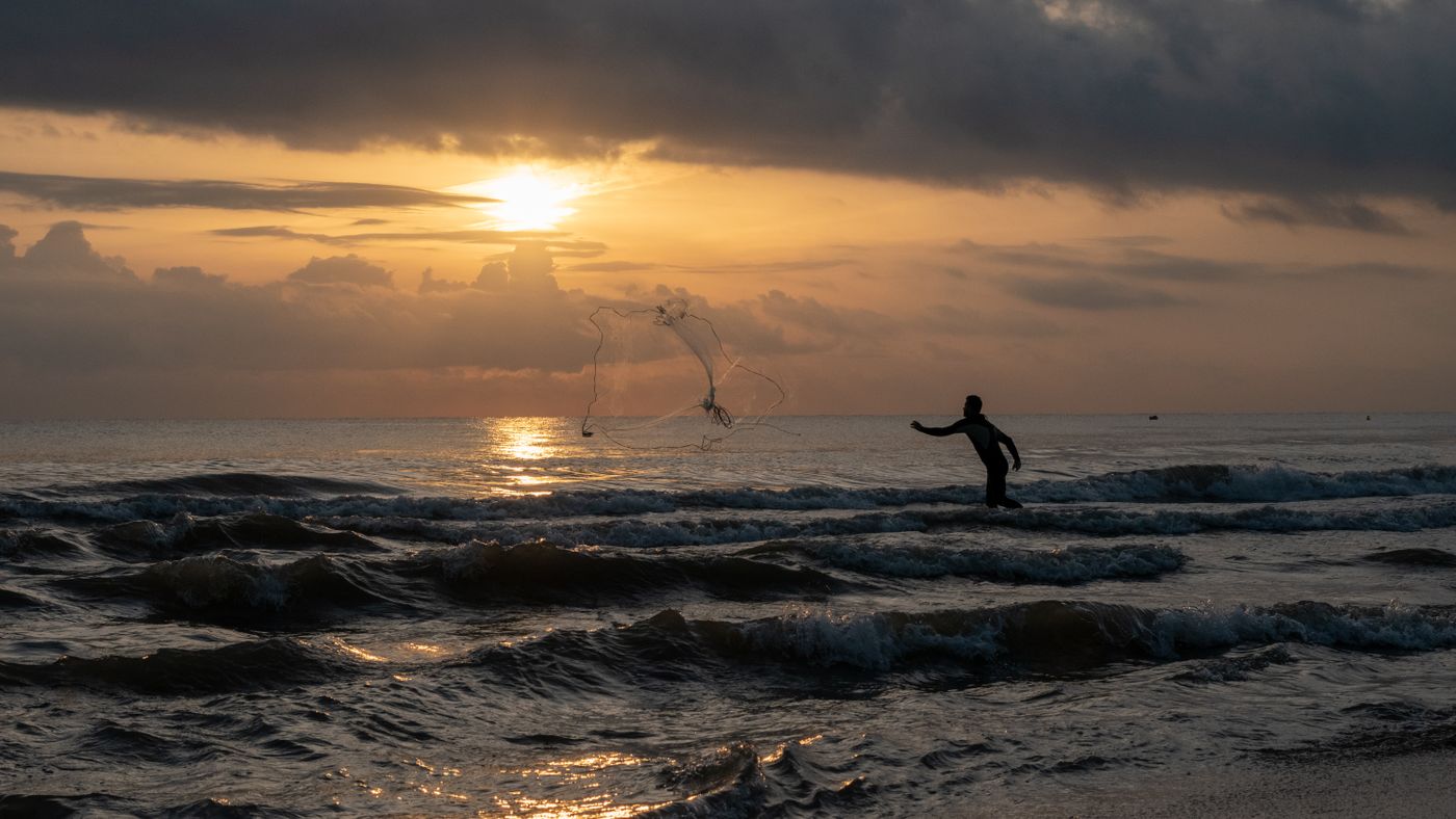Fishing in Texas: Licenses, Coastal Spots, and Tactics