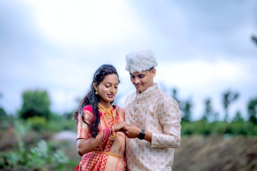 engagement for couples  ring ceremony 2023 sagarahirephotography sagarstudio.in