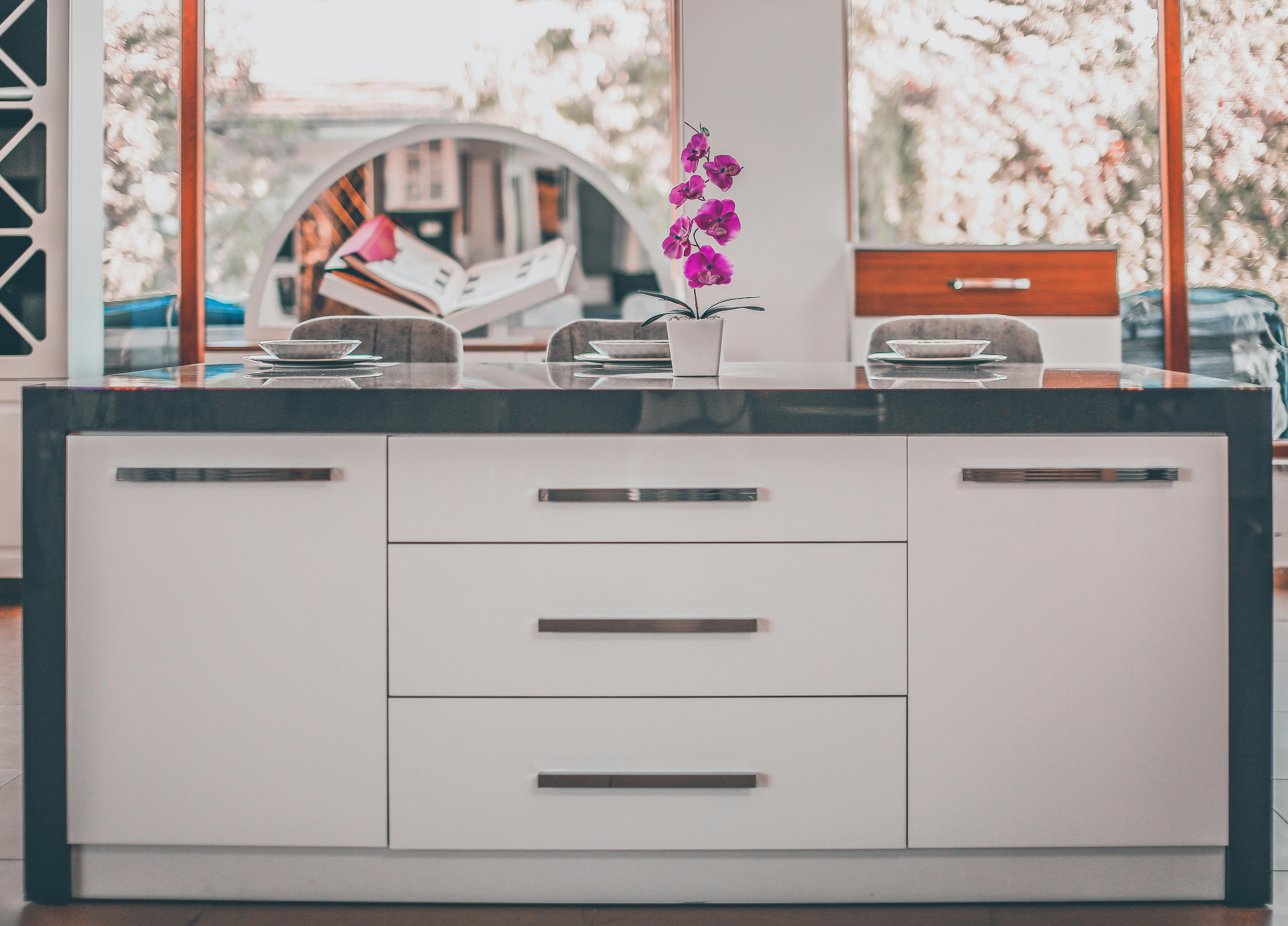 Contemporary Island Prep Table