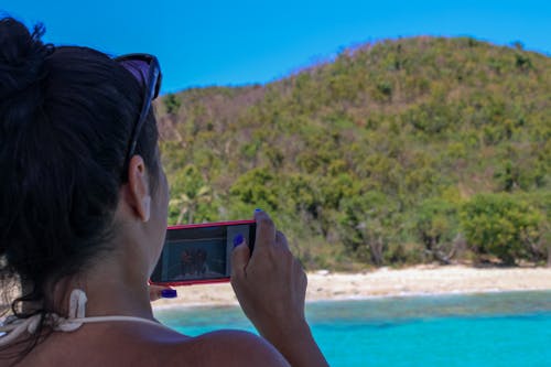 aile, akıllı telefonlar, dağınık topuz içeren Ücretsiz stok fotoğraf