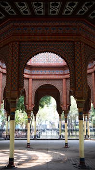 Detailed view of Morisco Kiosk's arches and columns in Alameda Park, Mexico City.