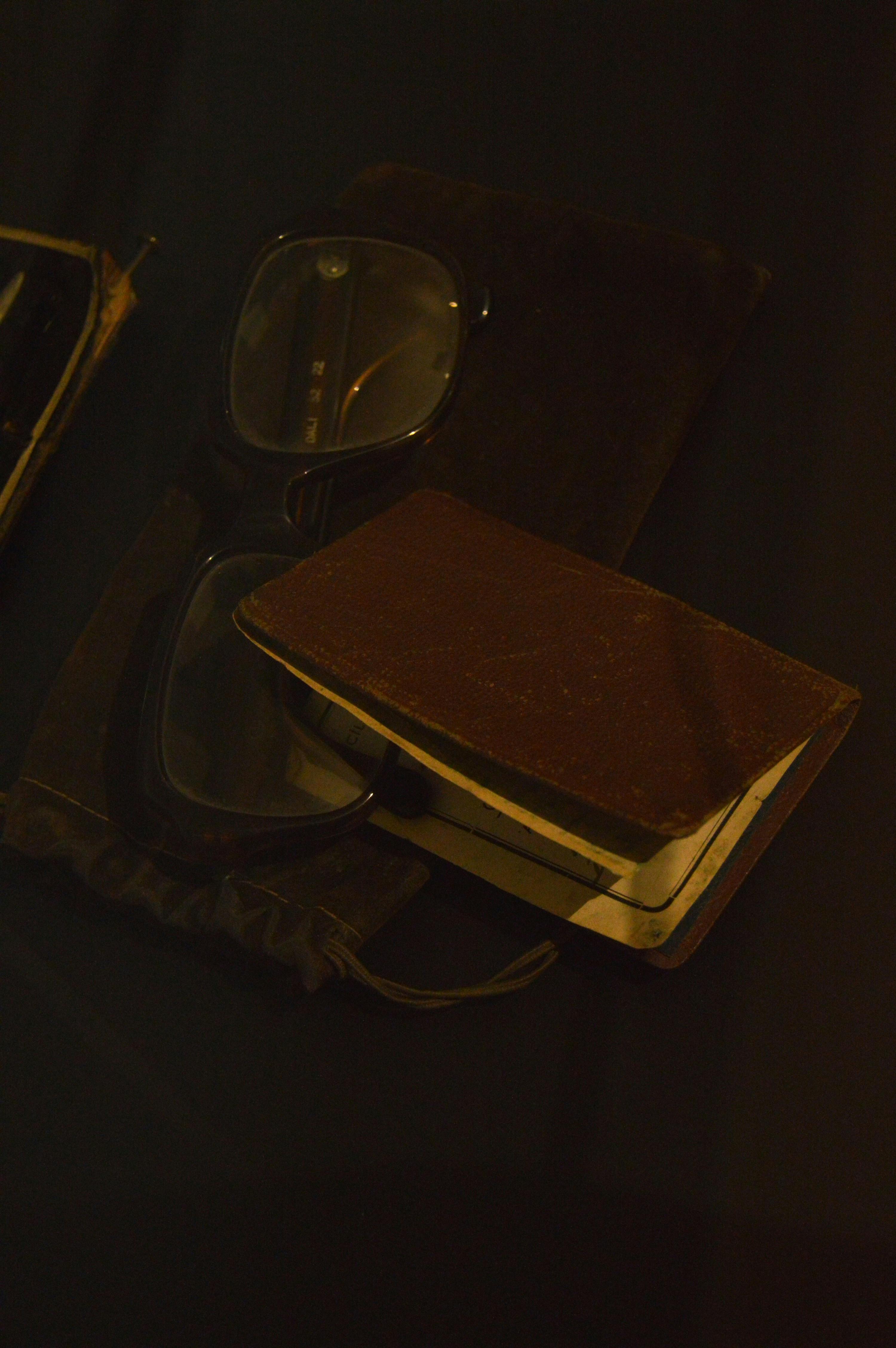 Glasses On Wallets Out 3 Ds Coming To Blu Ray