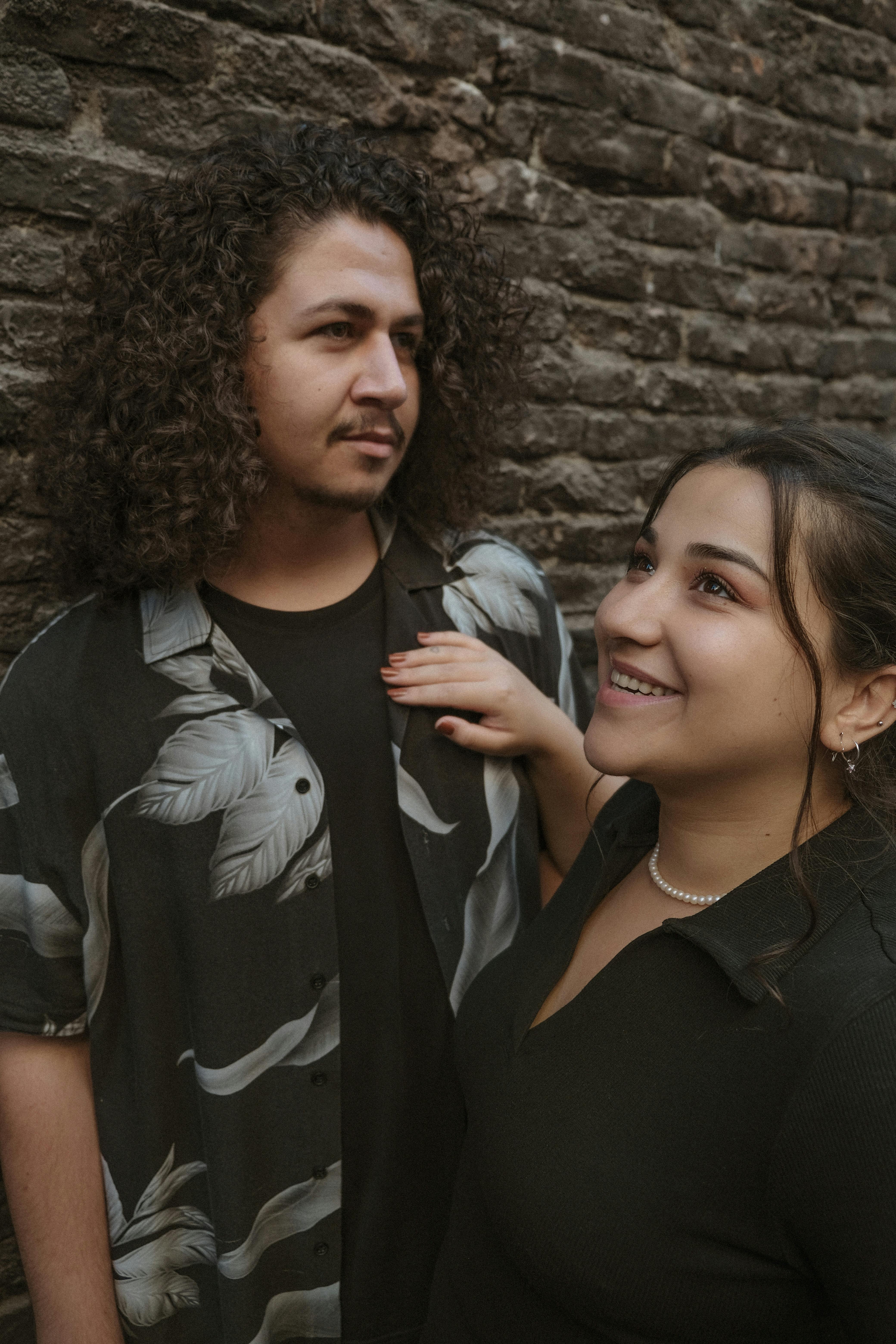 Exploring the Emotive World of Love Gifs