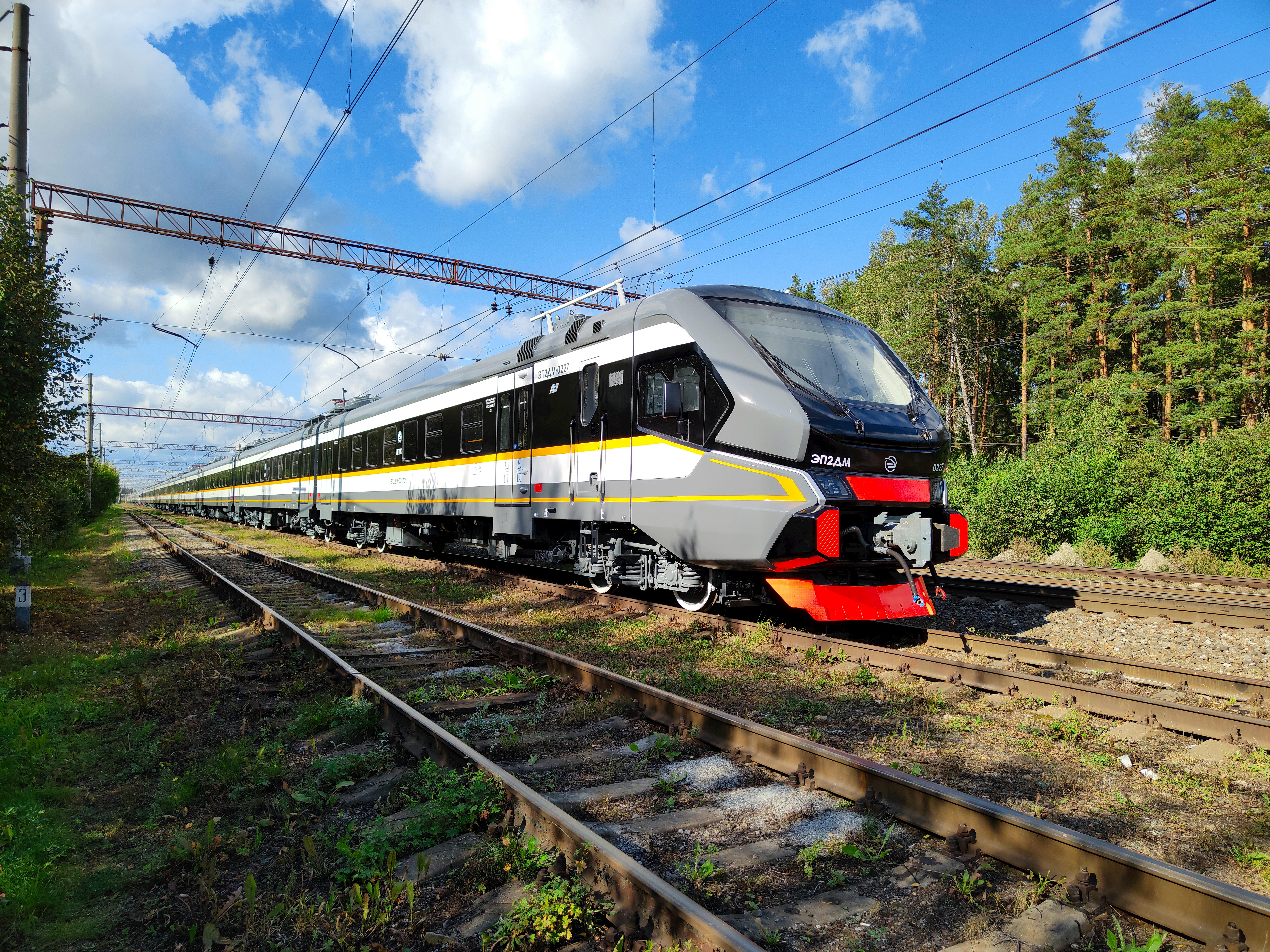 Train Railways · Free Stock Photo