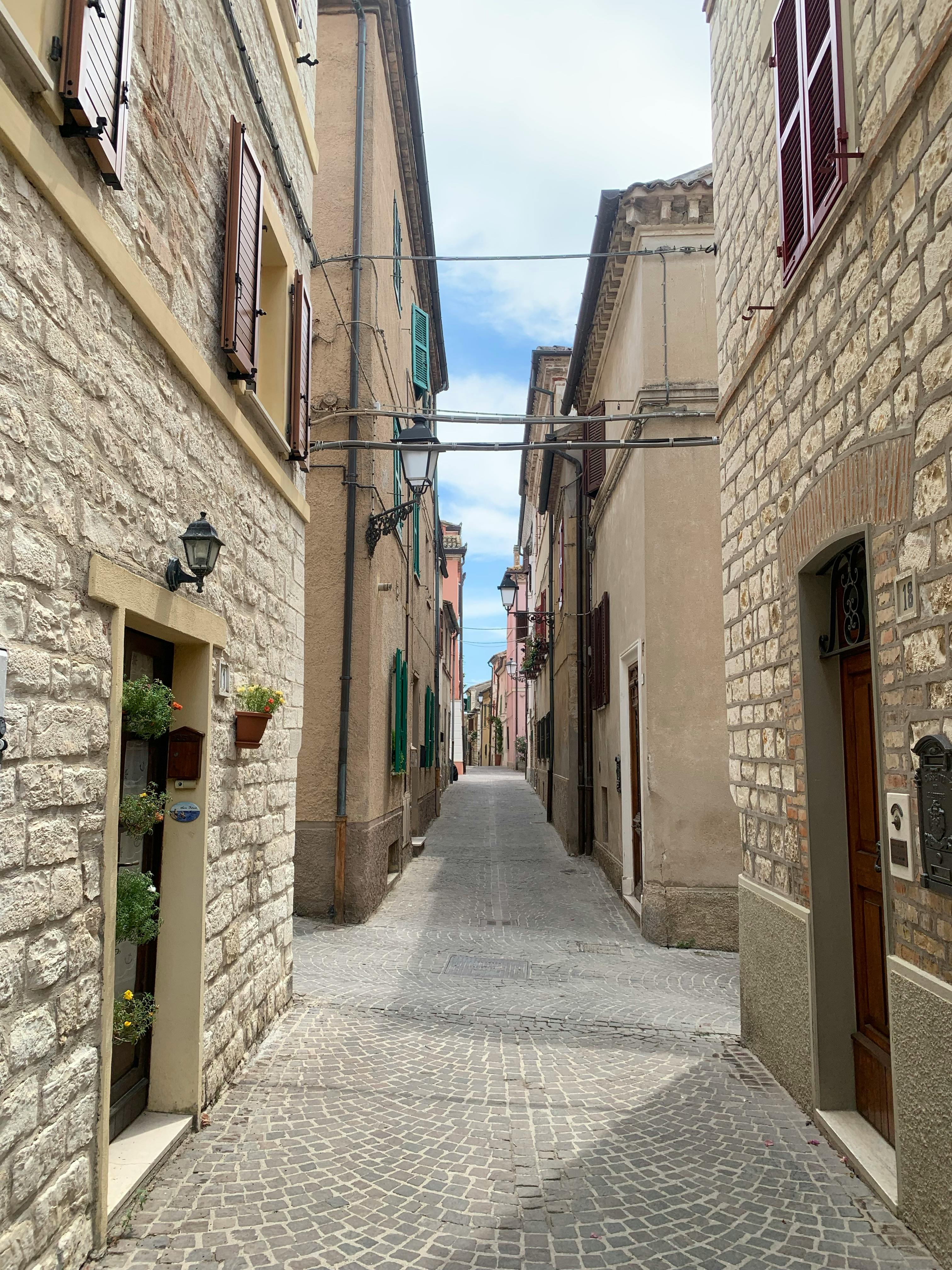 Corciano, stone alley