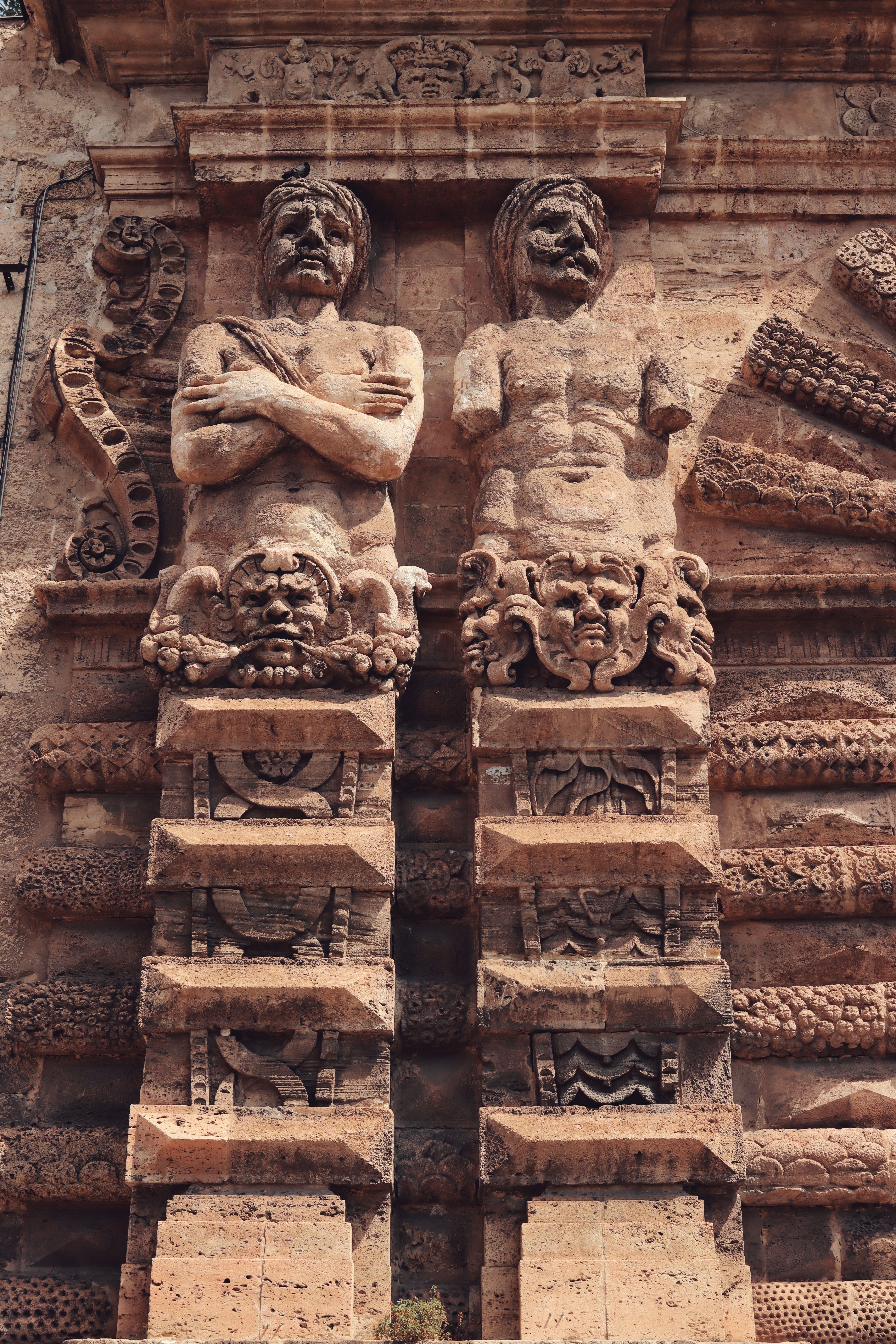 Statues on a Gate in Palermo · Free Stock Photo