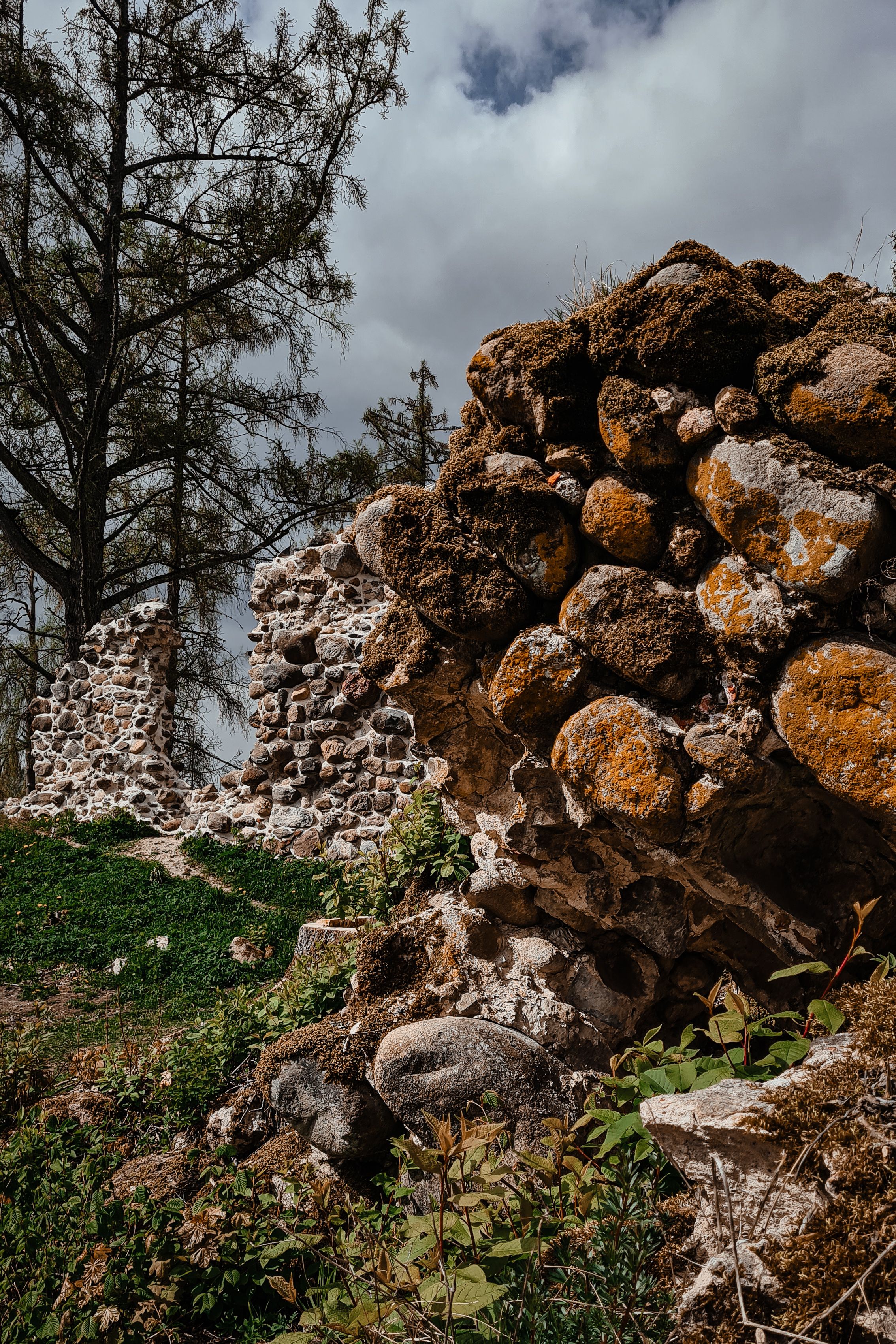 Ruins of a Stone Wall on a Hill · Free Stock Photo
