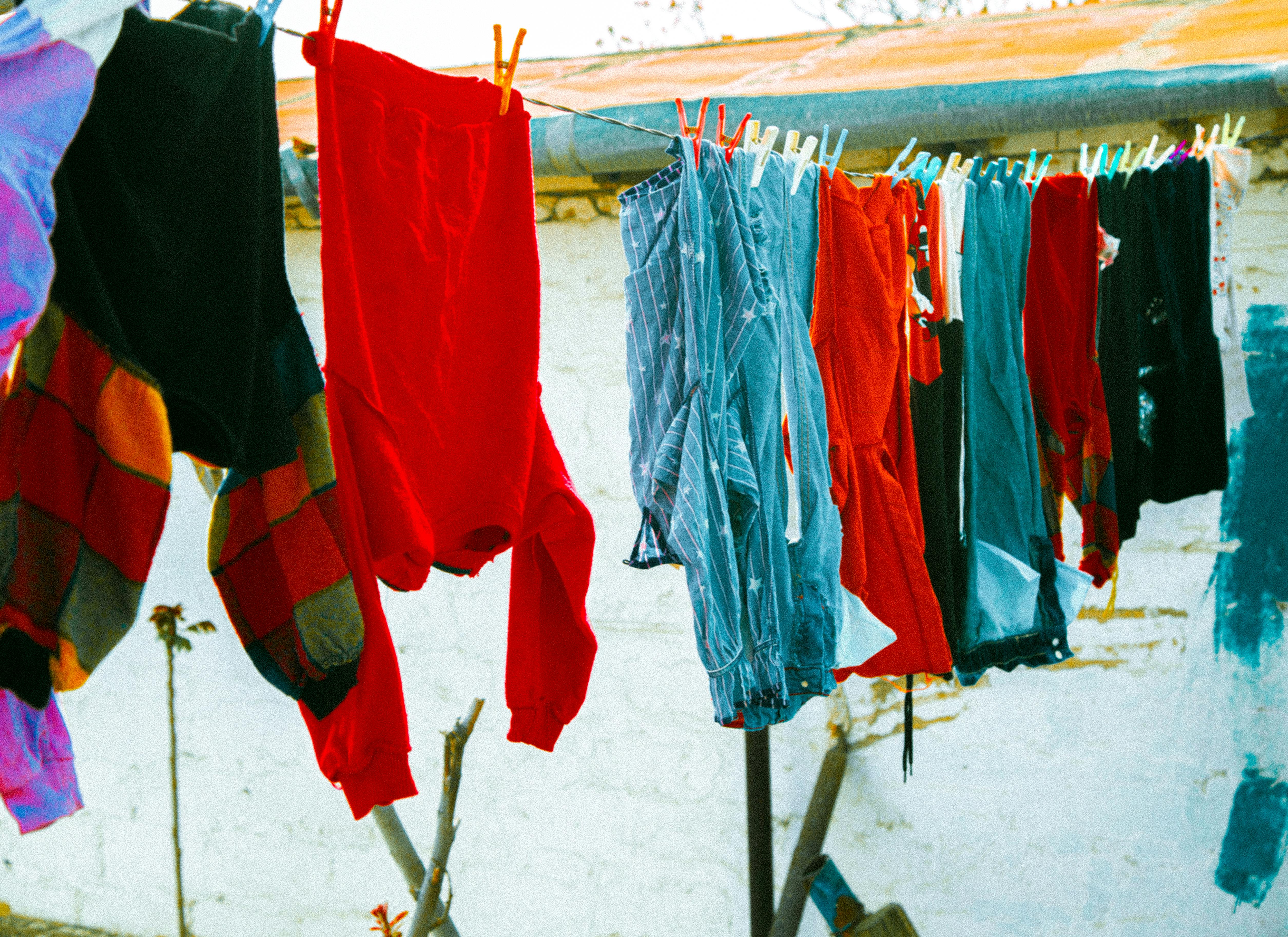 household budgeting cost‑cutting tips — Photo by Mecriboom Ph on Pexels