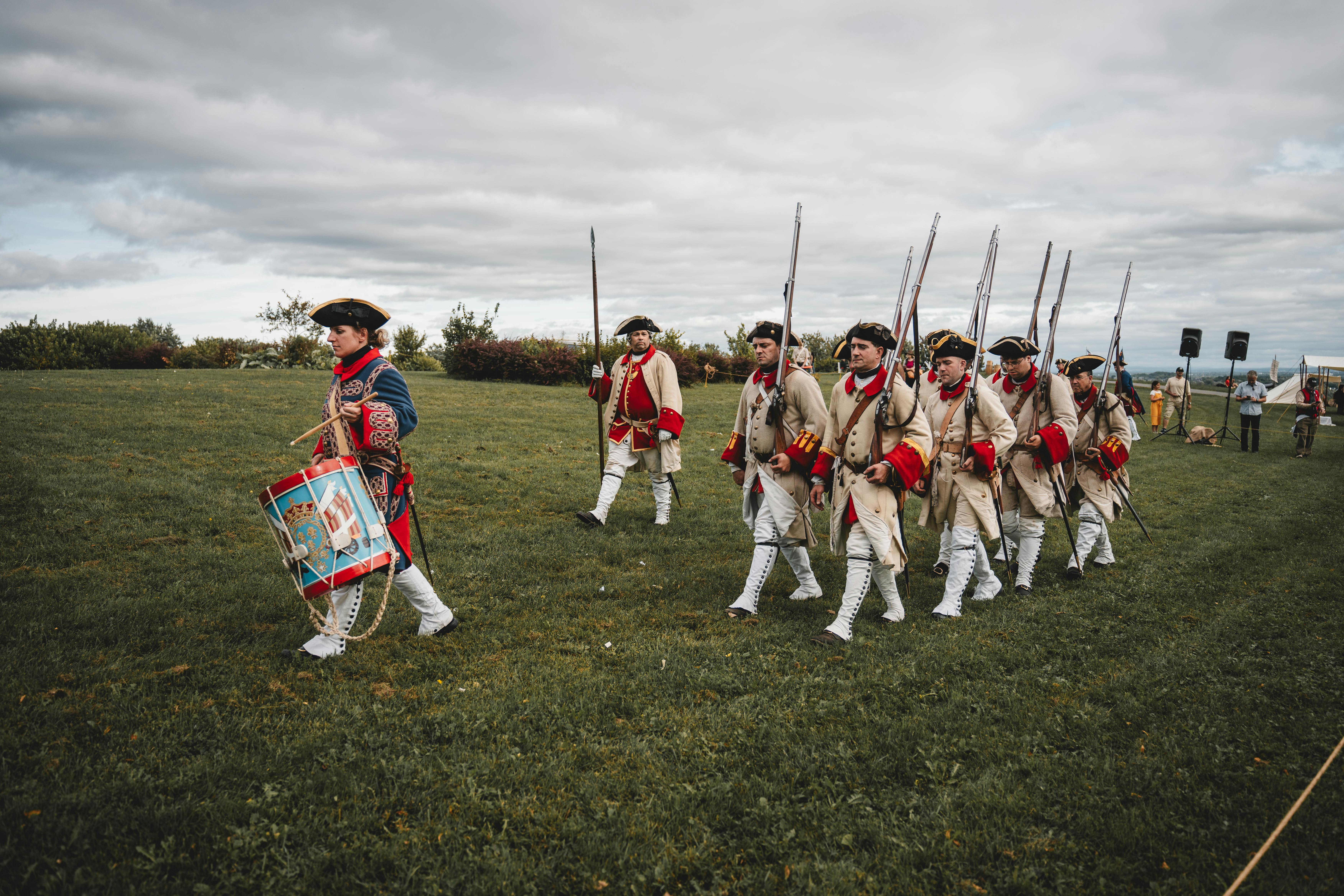 中國海上民兵形成500公里「漂浮牆」，國防部警示三大風險