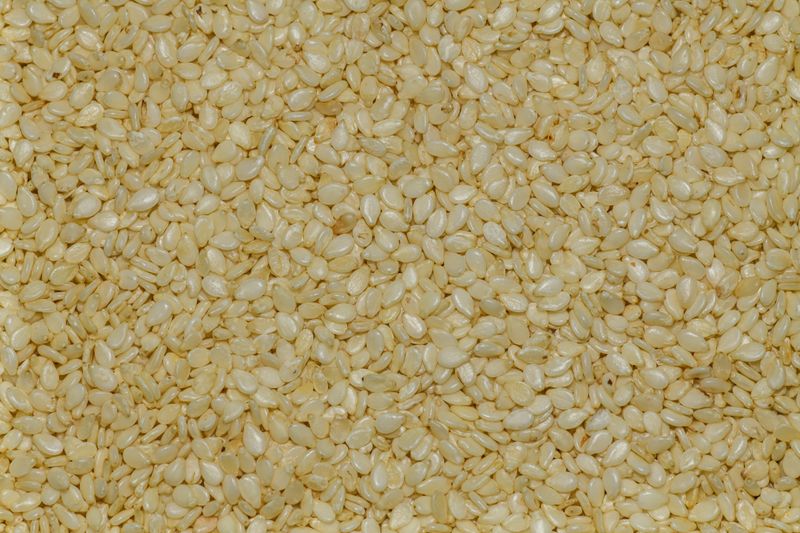 White Sesame Seeds 99.95%