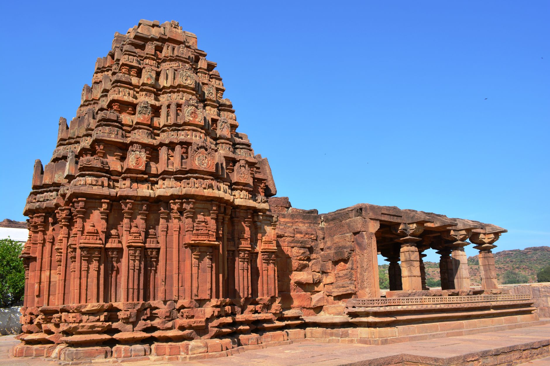 Hampi vs Badami: Which Heritage Trip Should You Take First?