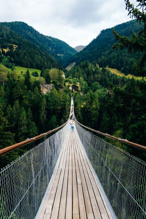 Trecking Bridge Footbridge in Mountains · Free Stock Photo