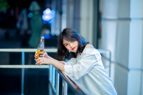 アジアの女性, アルコール, ビールの無料の写真素材