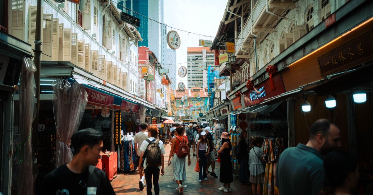 How to Travel Responsibly: A Beginner's Guide