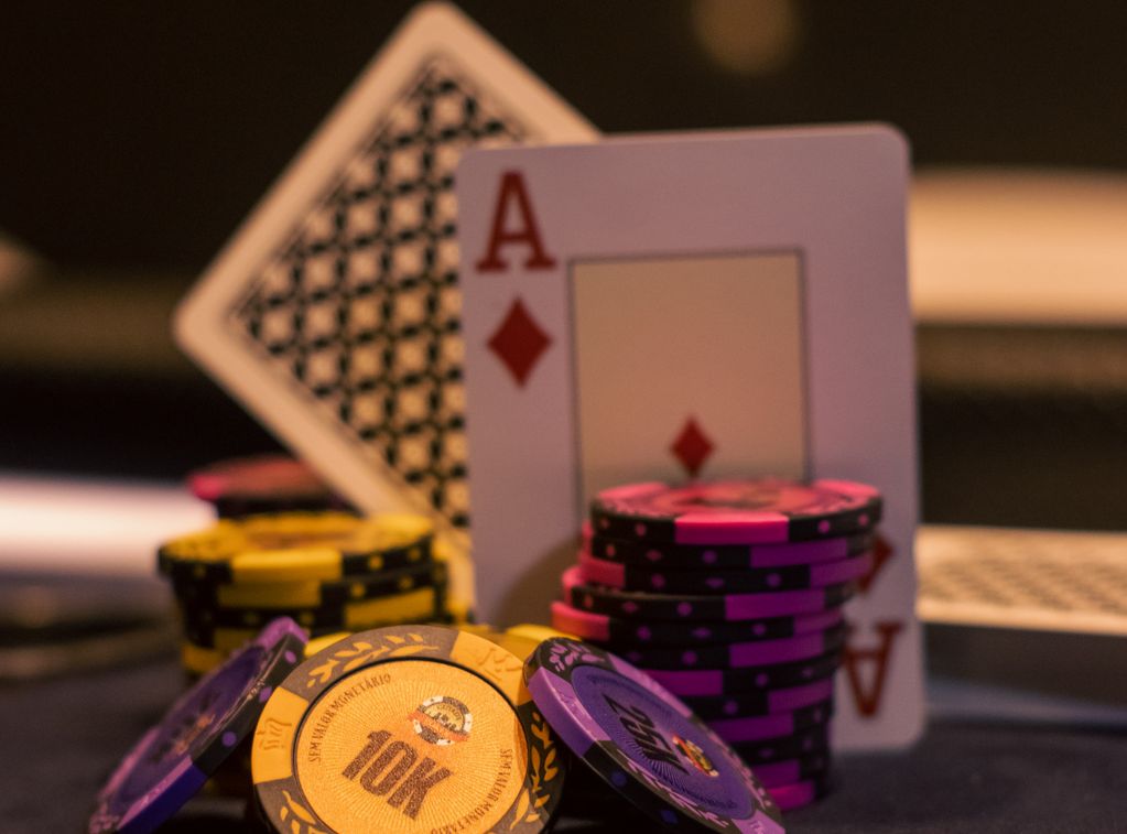 Online Casino: Spielautomaten und Live-Spiele im Überblick